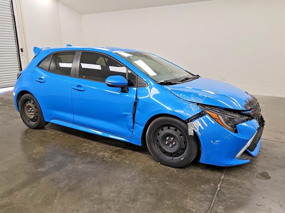 2019 TOYOTA COROLLA HATCHBACK XSE 4