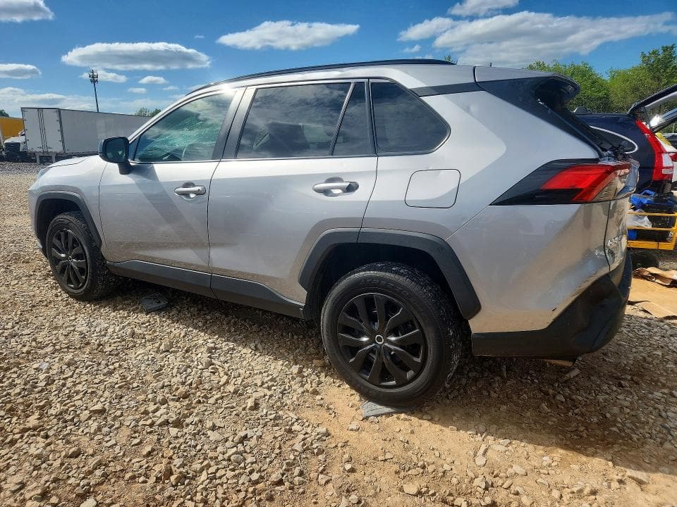 2020 TOYOTA RAV4 LE 2