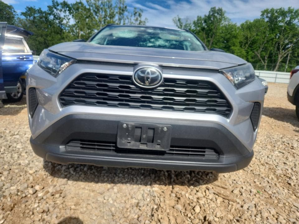 2020 TOYOTA RAV4 LE 5