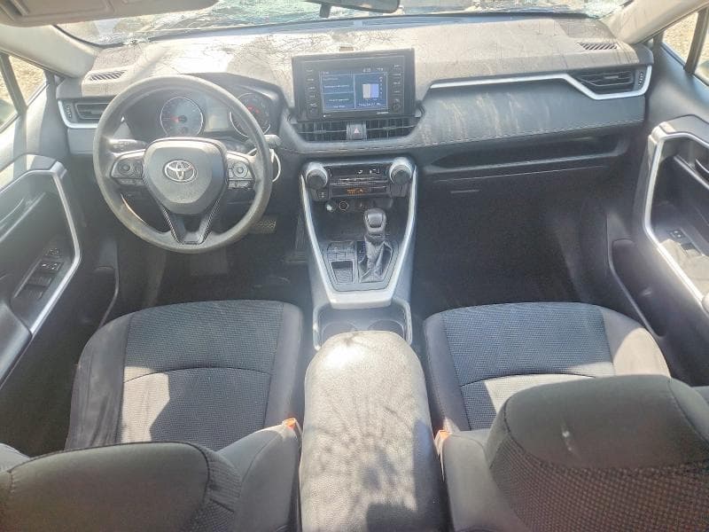 2020 TOYOTA RAV4 LE 8