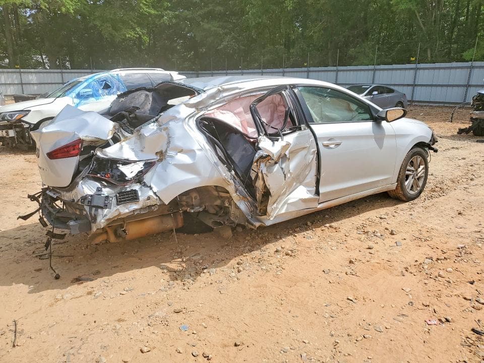 2019 HYUNDAI ELANTRA SEL 3