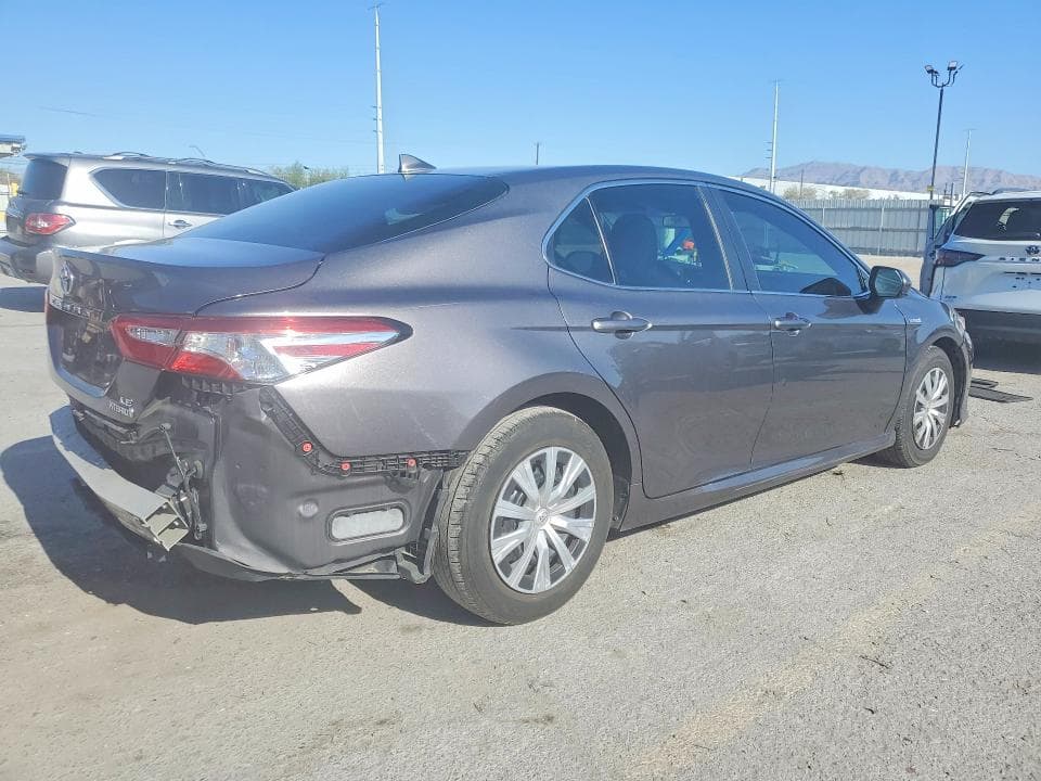 2020 TOYOTA CAMRY LE 3