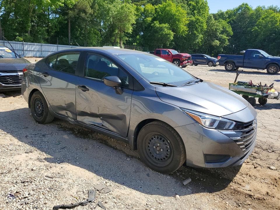 2023 NISSAN VERSA S 4