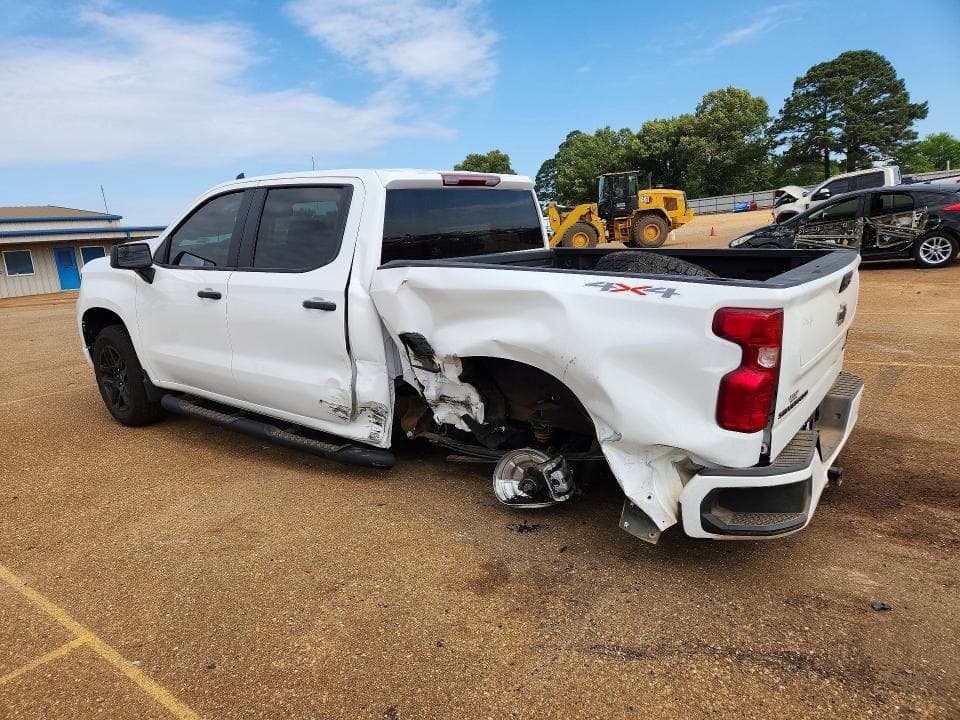 2026 CHEVROLET SILVERADO K1500 CUSTOM 2