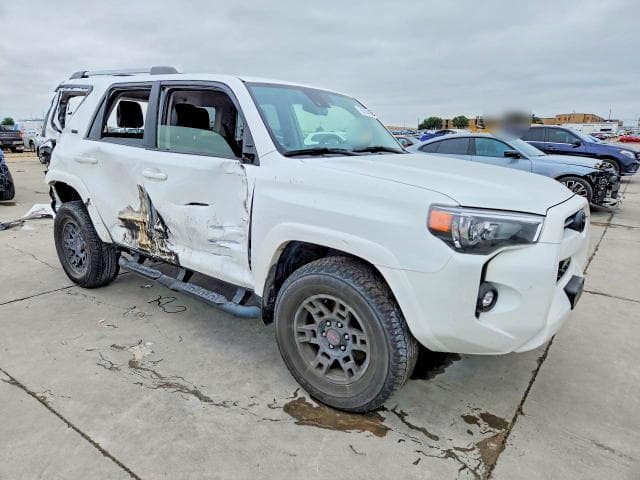2024 TOYOTA 4RUNNER SR5 SR5 4