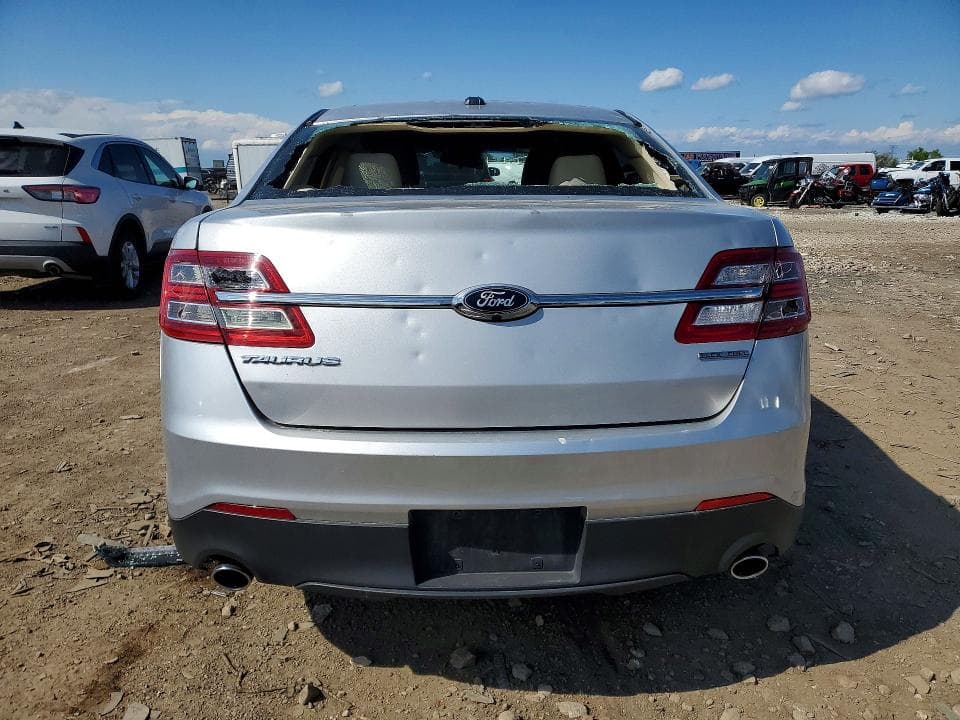 2018 FORD TAURUS SE SE 6