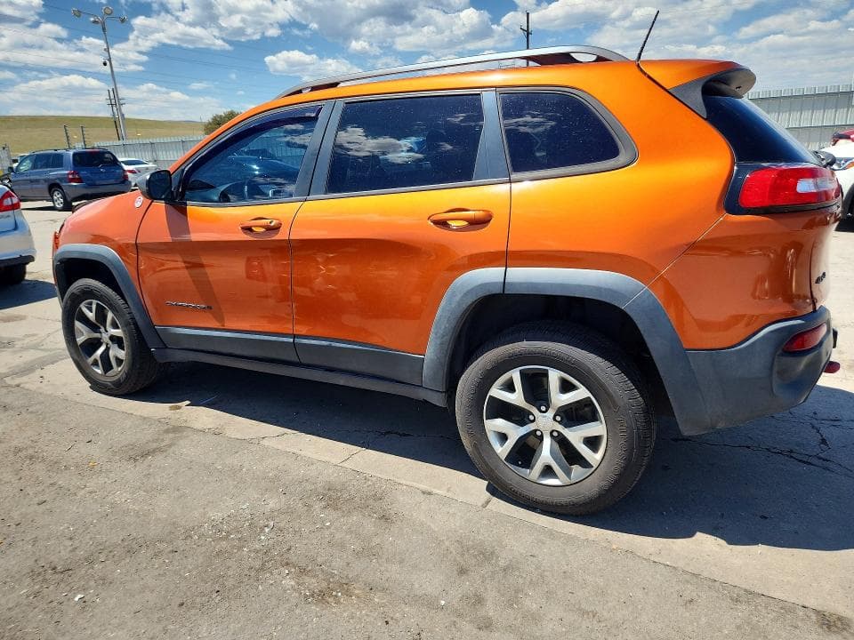 2016 JEEP CHEROKEE TRAILHAWK 2