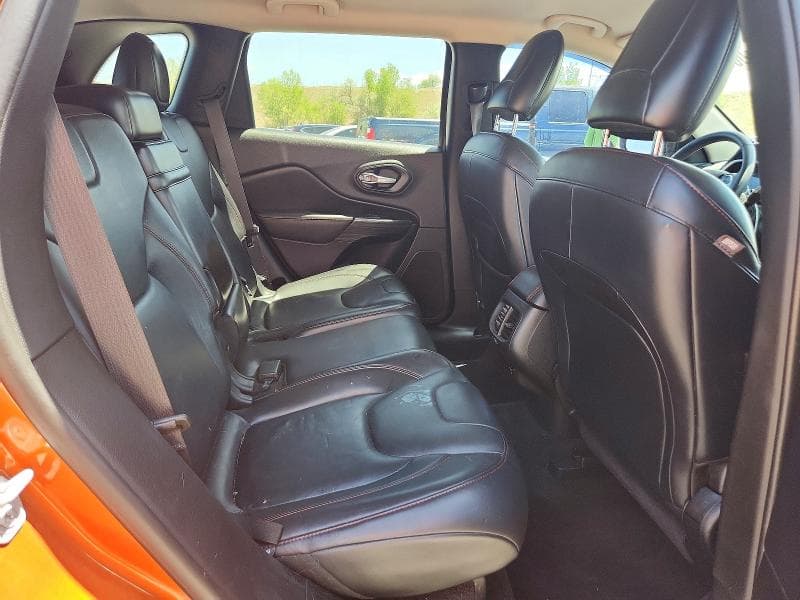 2016 JEEP CHEROKEE TRAILHAWK 11