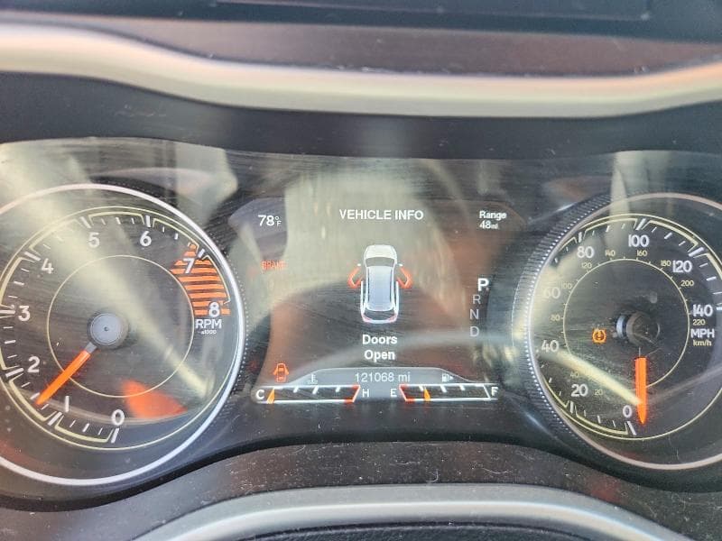 2016 JEEP CHEROKEE TRAILHAWK 9