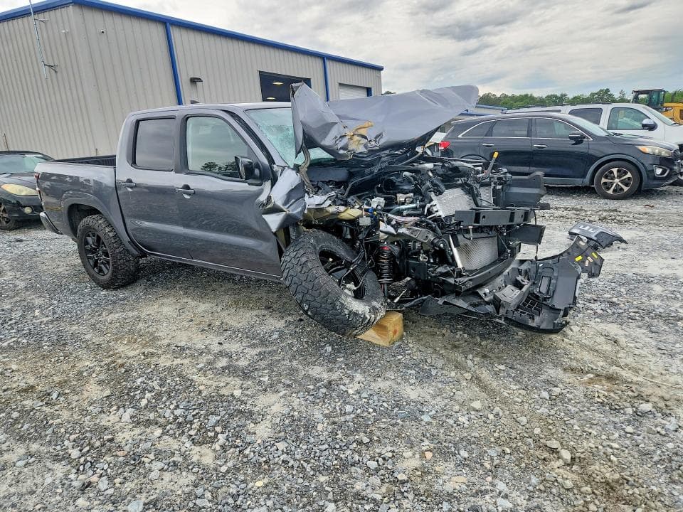 2026 NISSAN FRONTIER SV SV 4