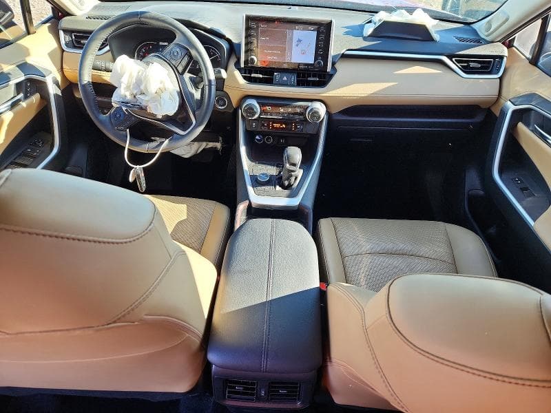 2019 TOYOTA RAV4 LIMITED LIMITED 8