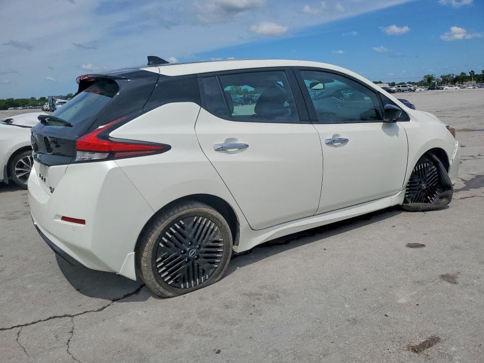 2025 NISSAN LEAF SV PLUS 3