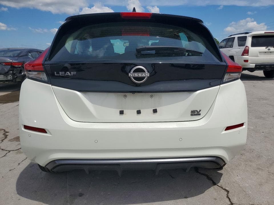2025 NISSAN LEAF SV PLUS 6