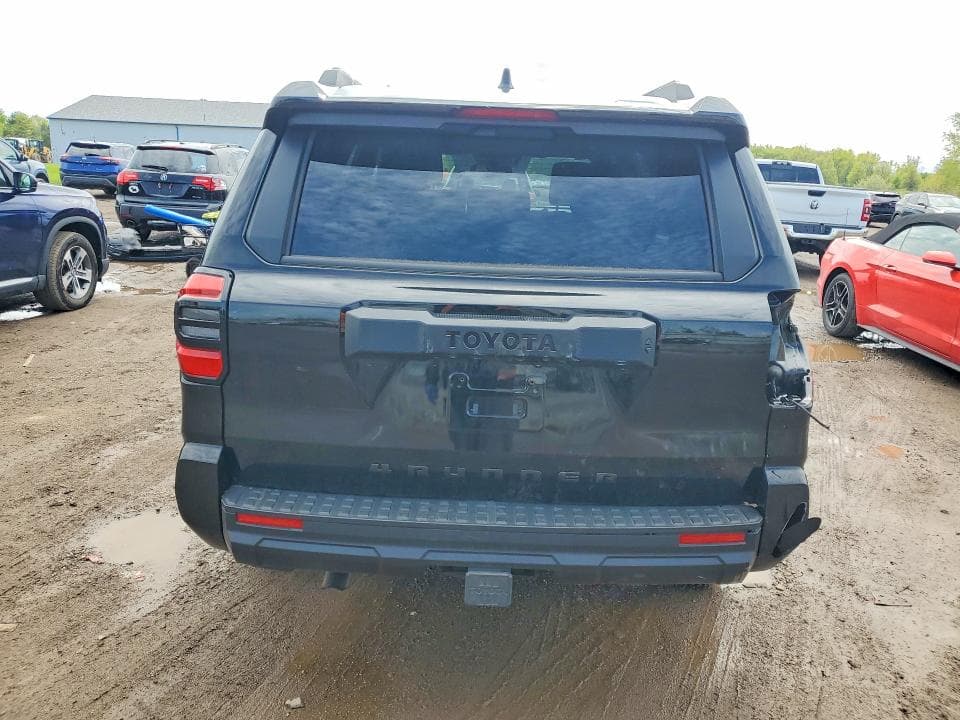 2025 TOYOTA 4RUNNER SR5 6