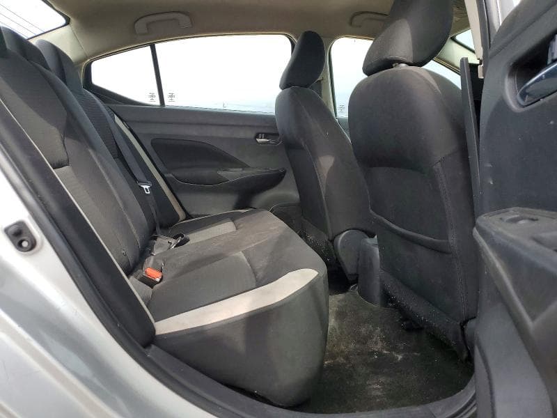 2021 NISSAN VERSA SV SV 10