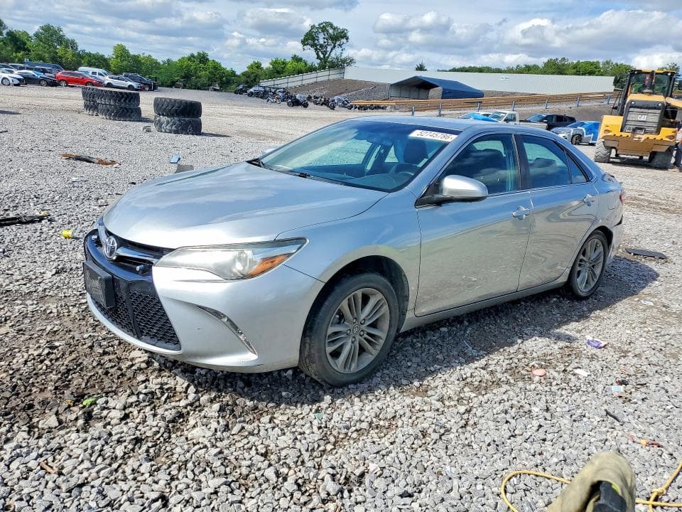 2017 TOYOTA CAMRY SE - 1