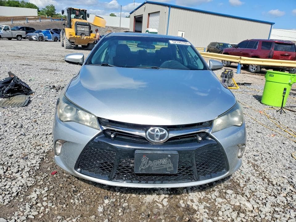 2017 TOYOTA CAMRY SE 5