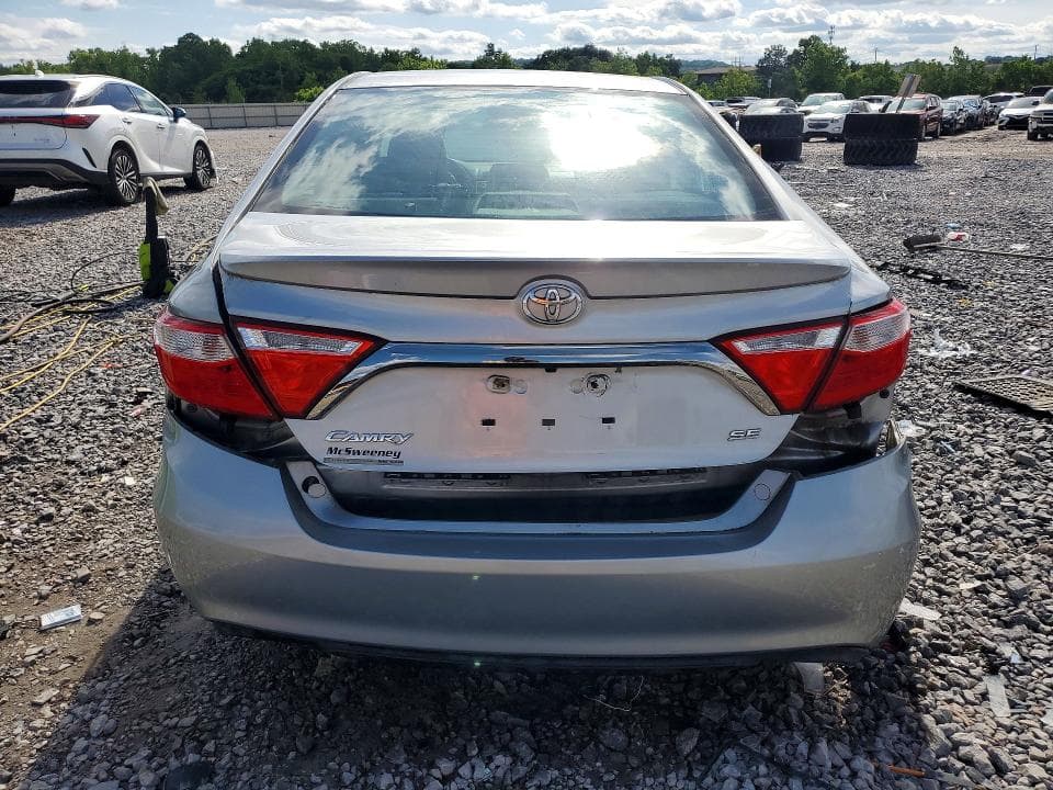 2017 TOYOTA CAMRY SE 6