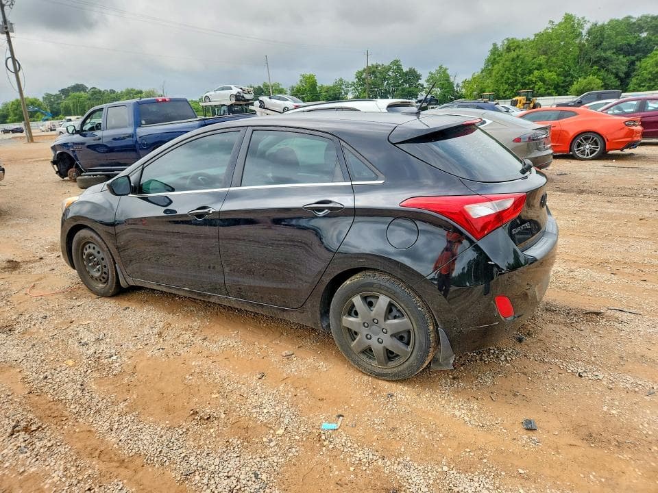 2017 HYUNDAI ELANTRA 2