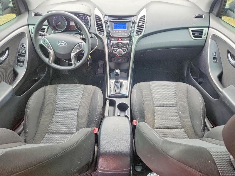 2017 HYUNDAI ELANTRA 8