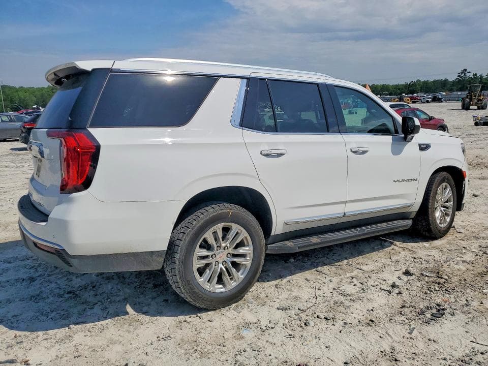 2021 GMC YUKON SLT 3