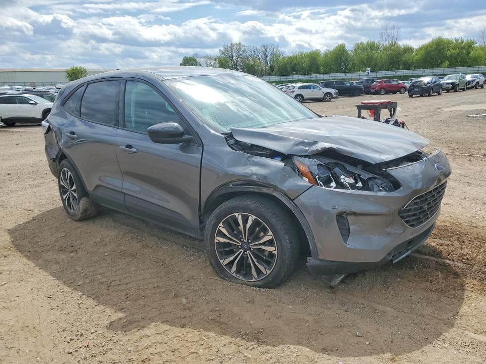 2021 FORD ESCAPE SE SE 4