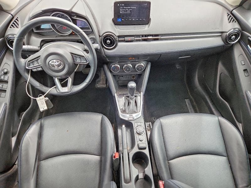 2020 TOYOTA YARIS HATCHBACK XLE 8