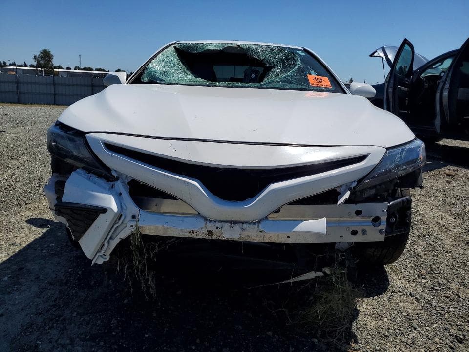 2021 TOYOTA CAMRY SE 5