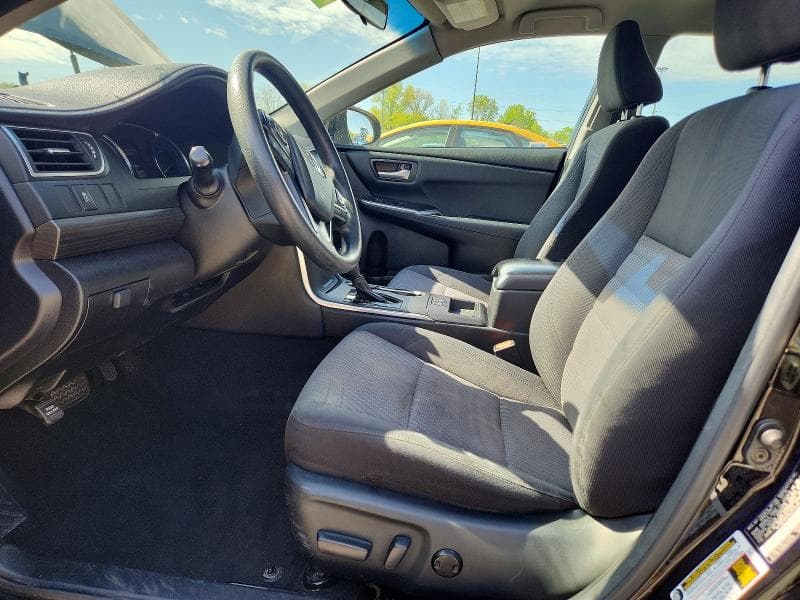 2017 TOYOTA CAMRY HYBRID LE LE 7