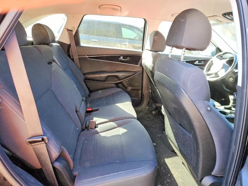 2018 KIA SORENTO LX LX 11
