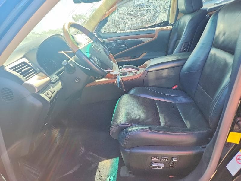 2017 LEXUS LS 460 460 7