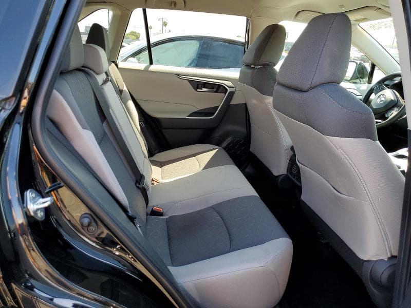 2025 TOYOTA RAV4 XLE XLE 11