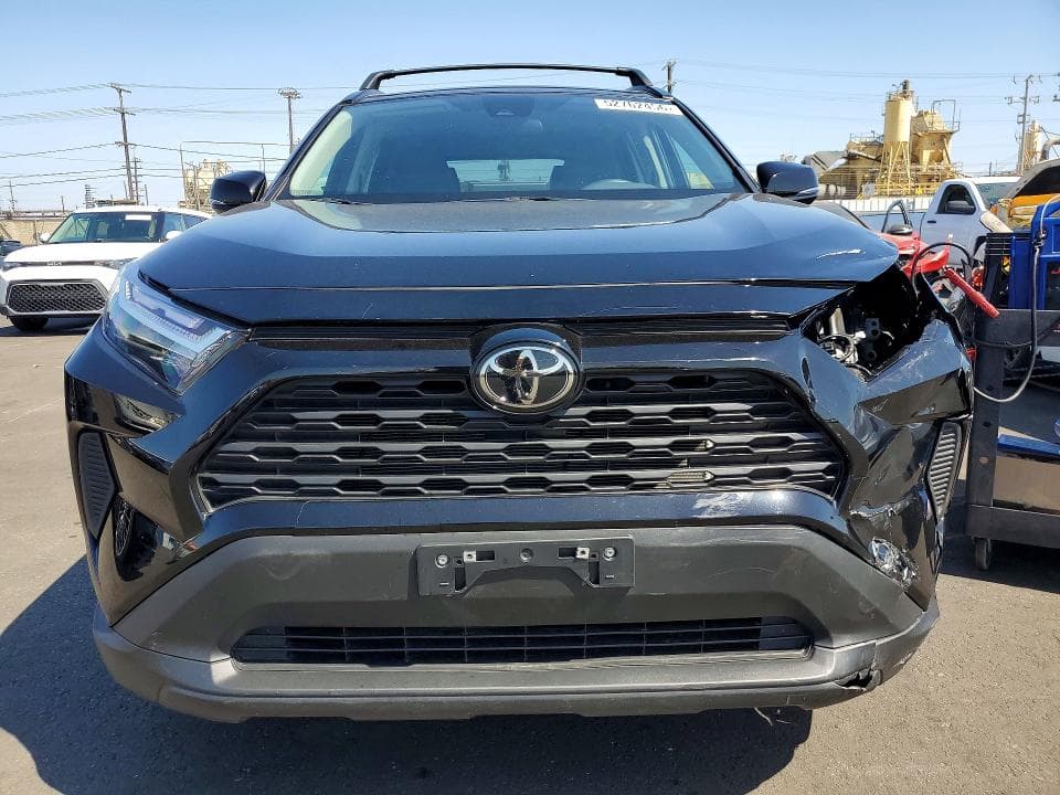 2025 TOYOTA RAV4 XLE XLE 5