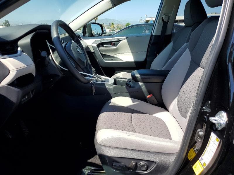 2025 TOYOTA RAV4 XLE XLE 7