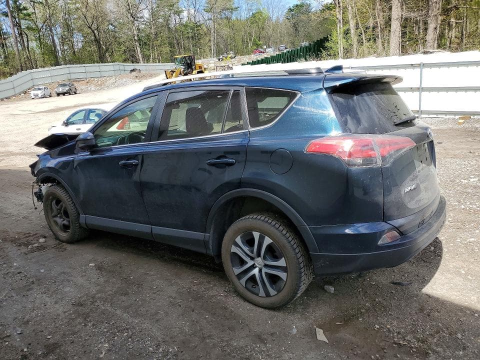 2018 TOYOTA RAV4 LE 2