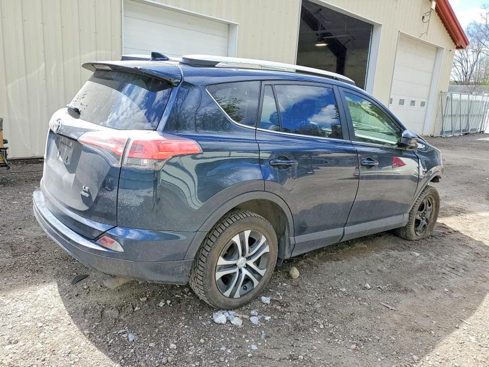 2018 TOYOTA RAV4 LE 3