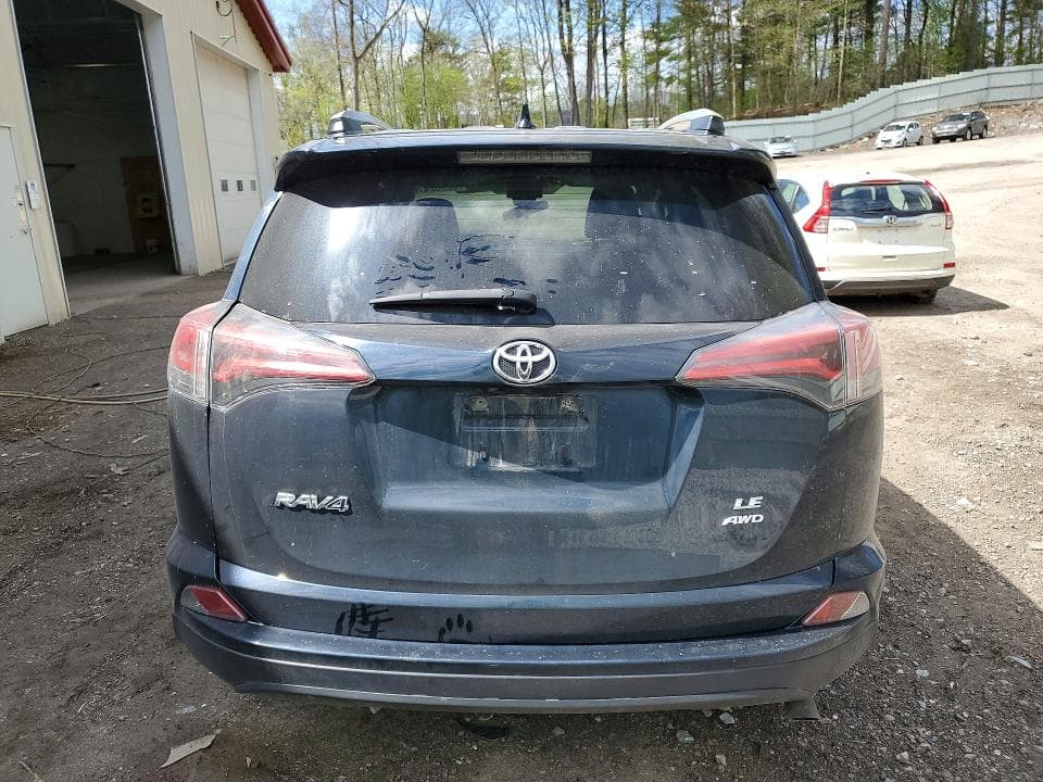 2018 TOYOTA RAV4 LE 6