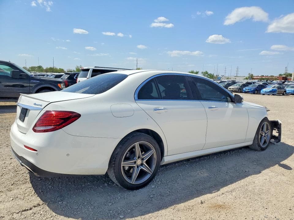 2017 MERCEDES-BENZ E 300 4MATIC 3