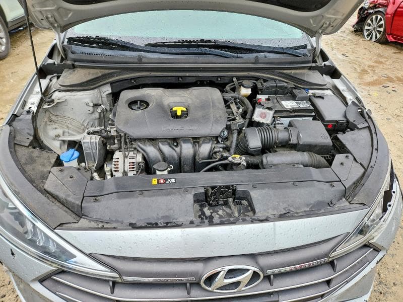 2020 HYUNDAI ELANTRA SEL 11