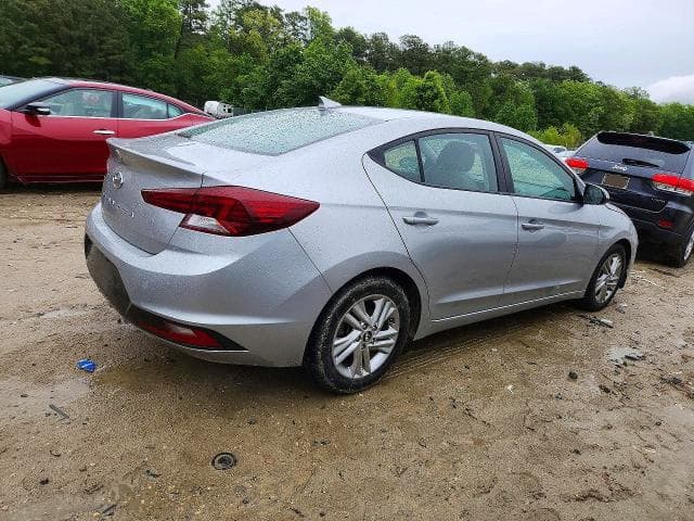 2020 HYUNDAI ELANTRA SEL 3