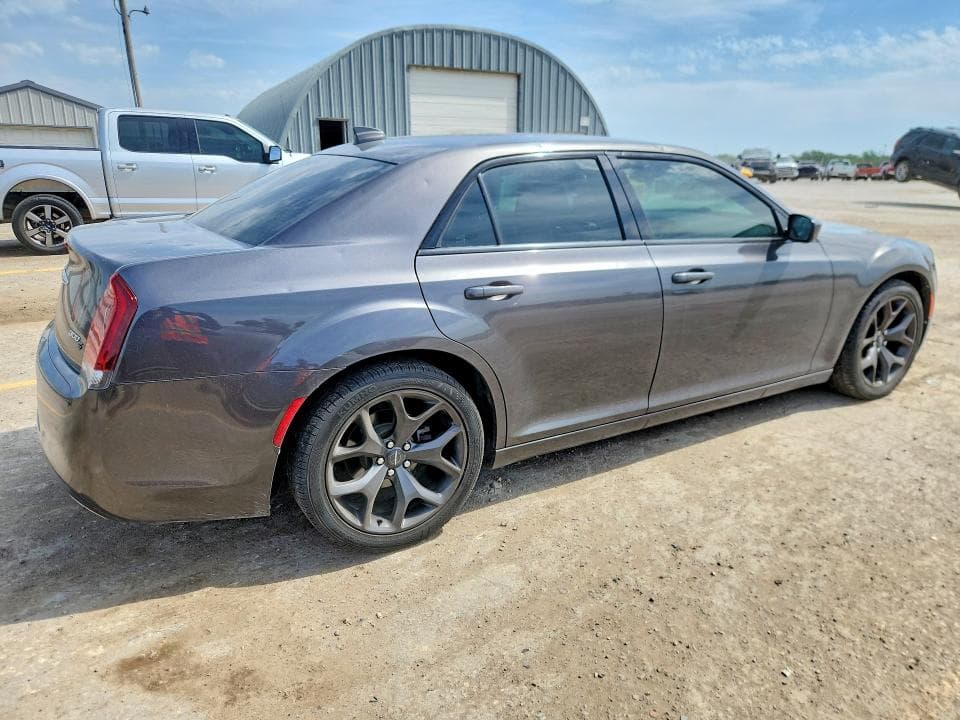 2019 CHRYSLER 300 S 3