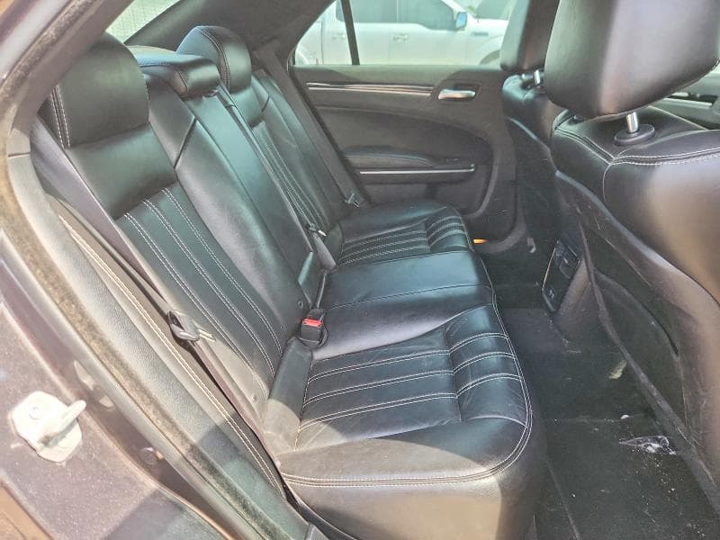 2019 CHRYSLER 300 S 10