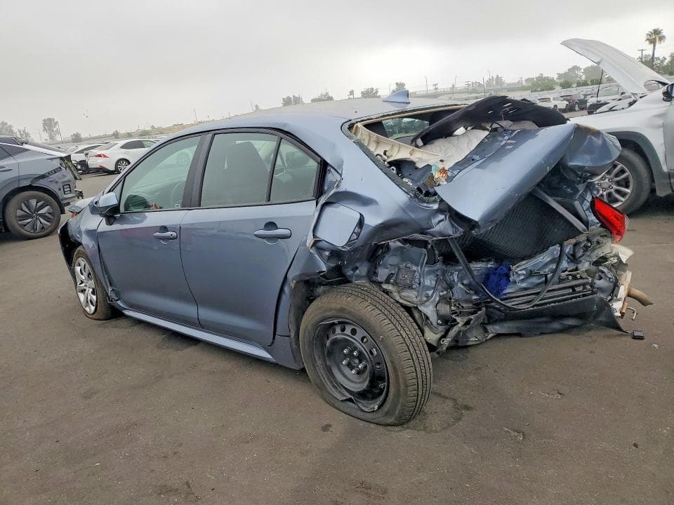 2026 TOYOTA COROLLA 3