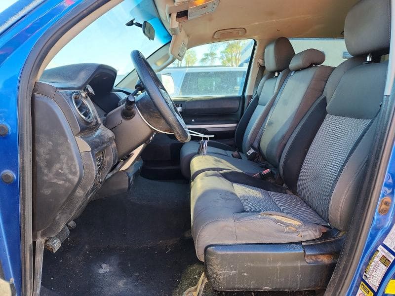 2017 TOYOTA TUNDRA SR5 7