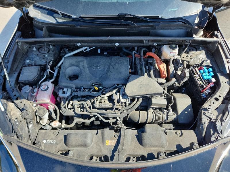 2022 TOYOTA VENZA XLE 12