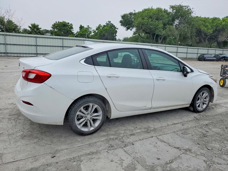 2019 CHEVROLET CRUZE LT 3