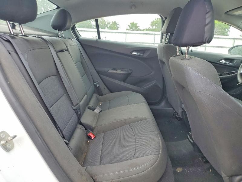 2019 CHEVROLET CRUZE LT 10