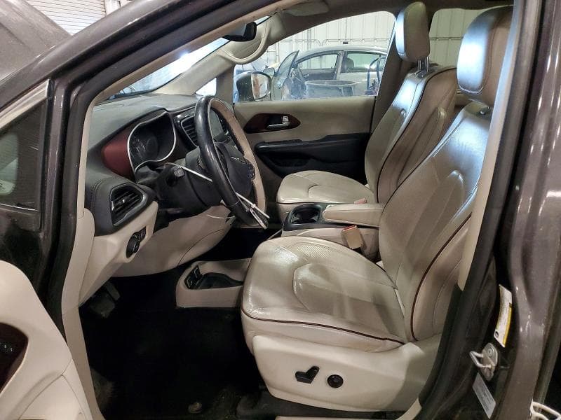 2017 CHRYSLER PACIFICA LIMITED 7