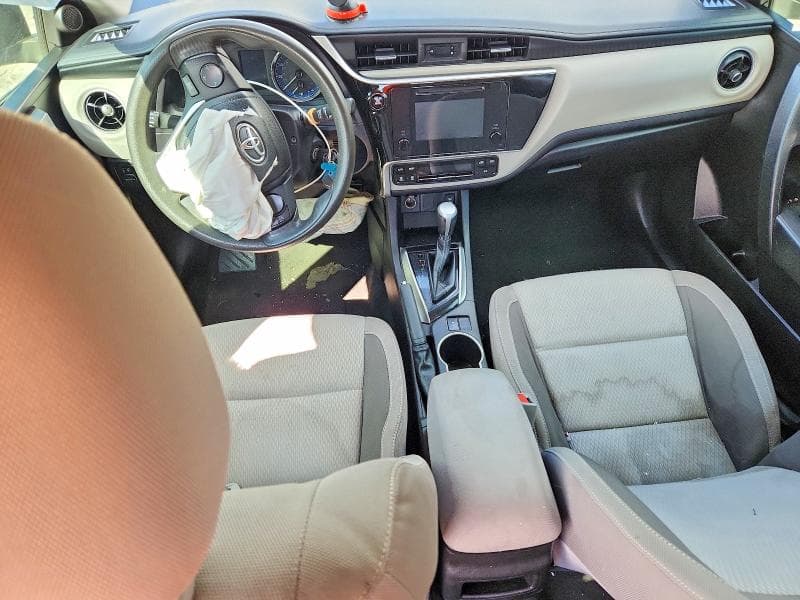 2019 TOYOTA COROLLA LE 8