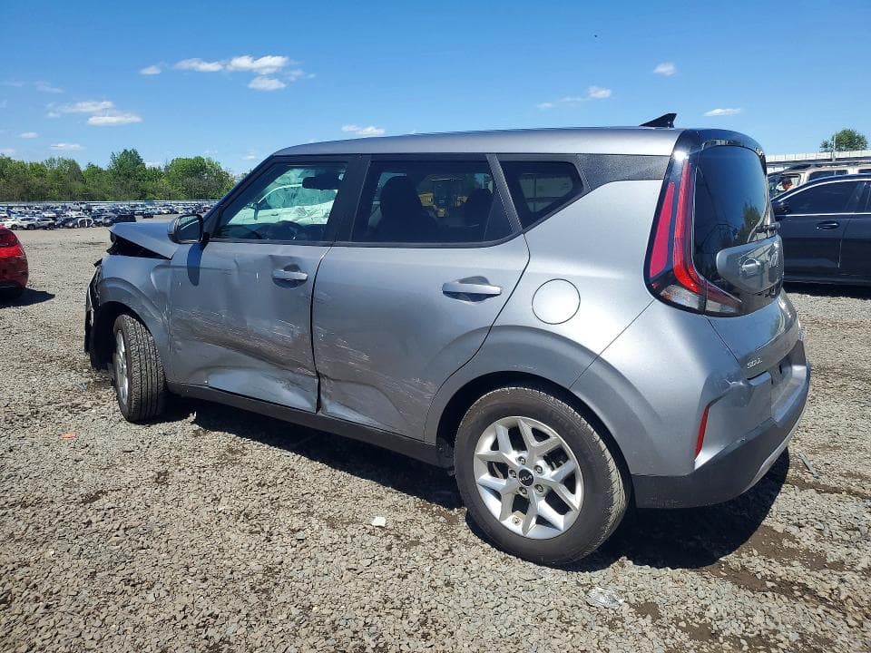 2023 KIA SOUL LX 2